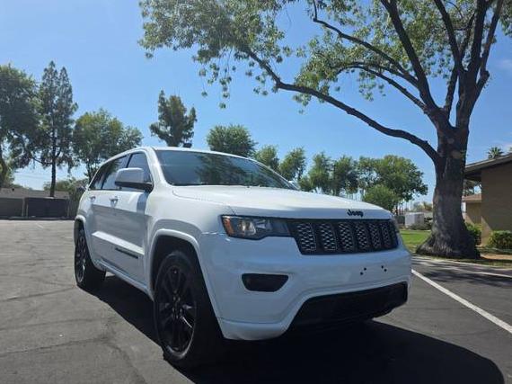 JEEP GRAND CHEROKEE 2017 1C4RJEAG7HC788752 image